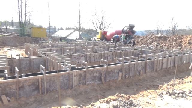 06 Заливка фундамента в опалубку - Пуриха заливка фундамента № 15