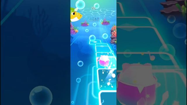 ИГРАЮ в Tiles Hop (Baby shark Trap remix)