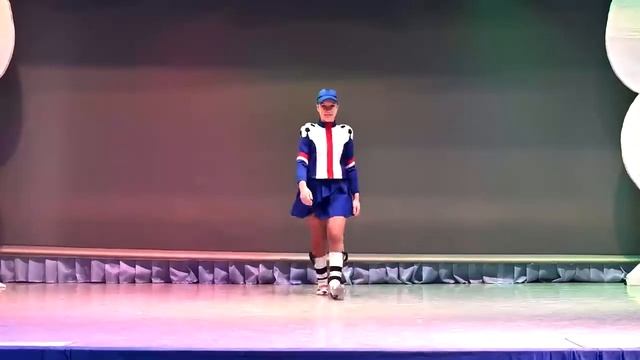 Театр моды ＂Феникс＂. Коллекция ＂Палитра творчества＂ [nt1Uj86prYI]