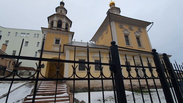 Церковь Рождества Иоанна Предтечи у Варварских ворот, в Китай-городе, в Москве. Варварка