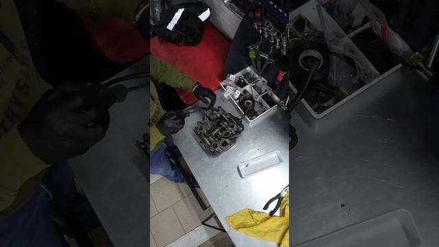 Замена жиклеров карбюраторов HONDA RVF400 NC35