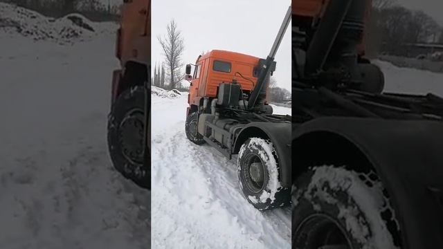 по наберут по объявлению 😂😂есть мат