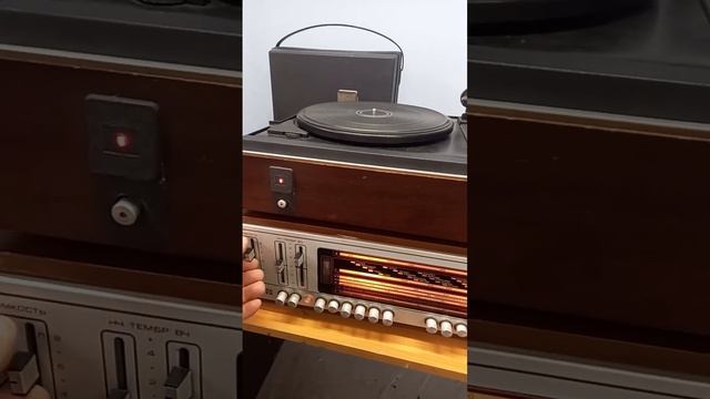 Мелодия 105 Стерео Кассетник