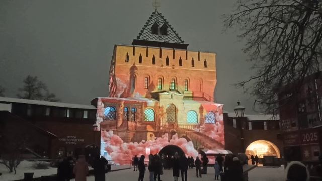 Новогодняя площадь Минина и Пожарского и Нижегородский Кремль