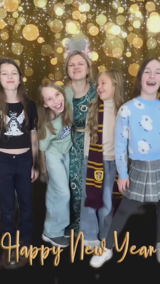 С Новым годом,друзья🎉🎉🎉🎄🎄🎄✨✨