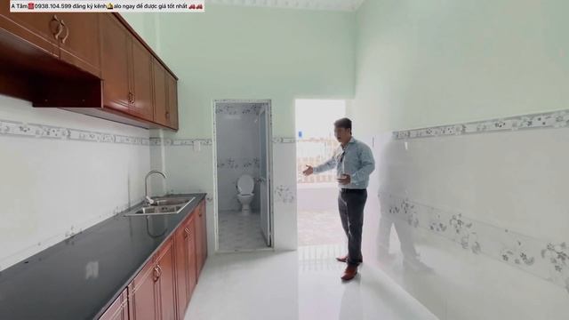 Nhà QL.1A Gần Chợ Bình Chánh,4 Phòng Ngủ,Sân Hông Đậu Xe Hơi,Giá:Trên 1 Tỷ,SR bank hỗ trợ 900 Triệu