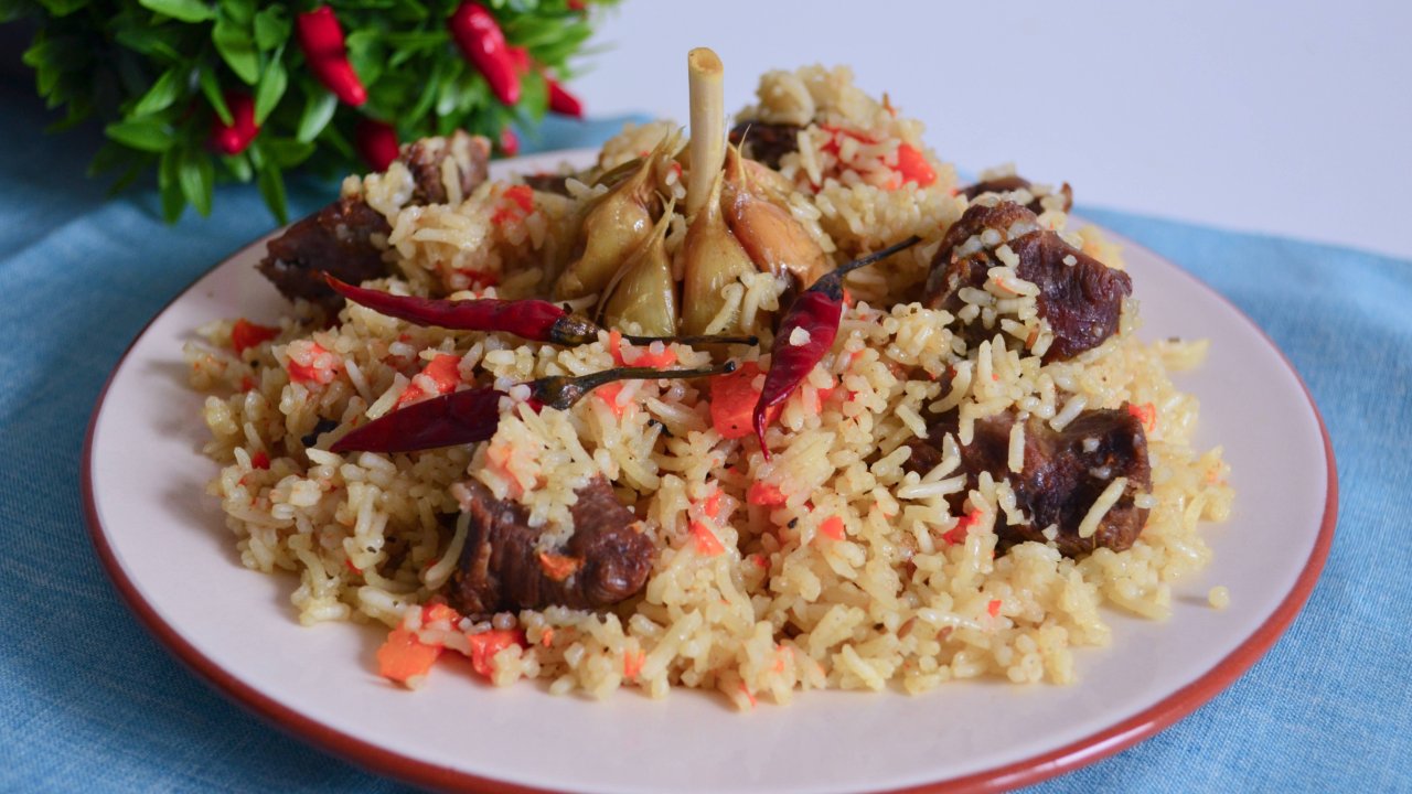 🥘 Плов с бараниной По-узбекски. Готовим в казане на плите.