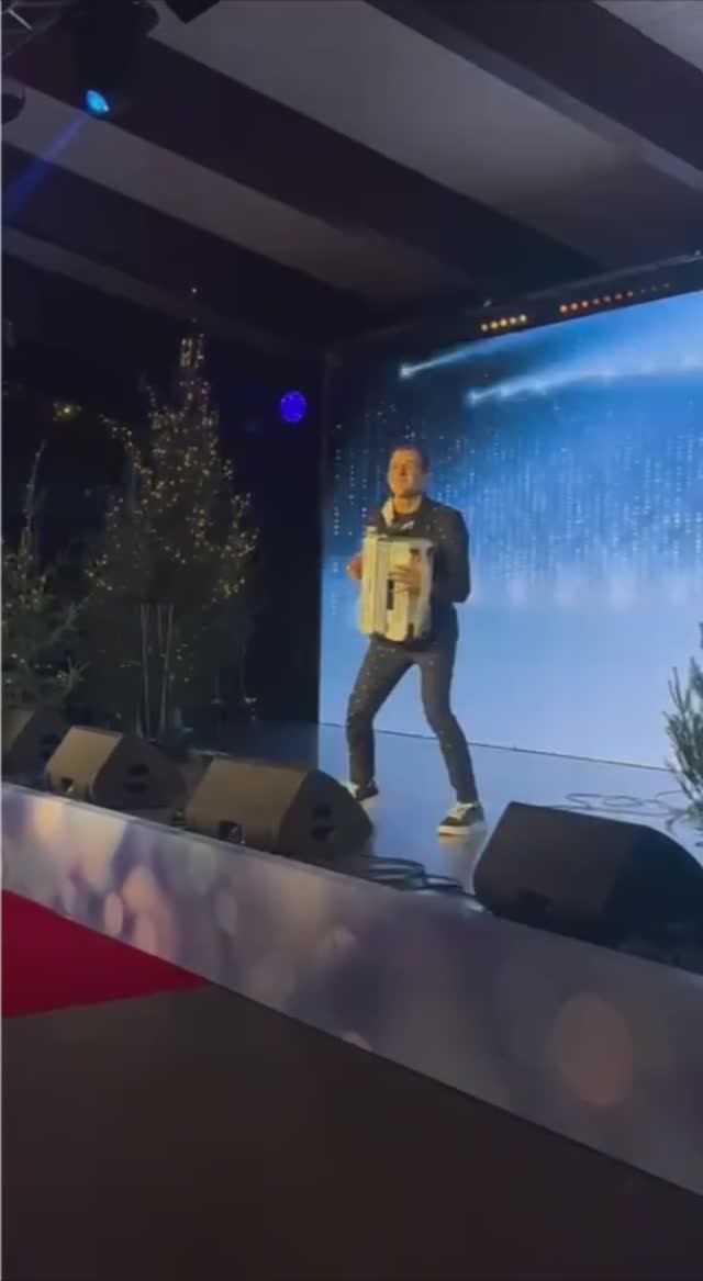 Баян на празднике это песня! Сергей Адайкин