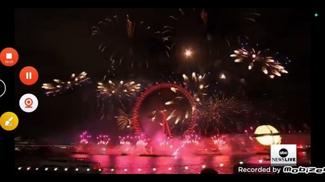 Big Ben strikes midnight as London rings in 2025