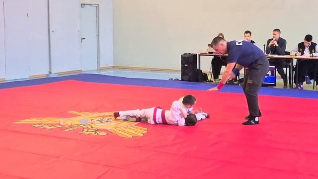 Соревнования по борьбе дети 6-7лет Иркутск Вадим Михайлов победил