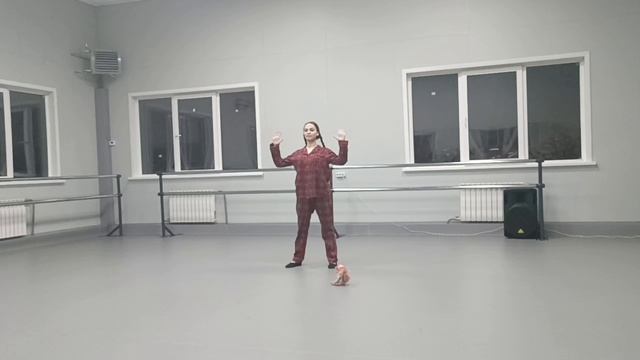 8. Танцевальный этюд с предметом