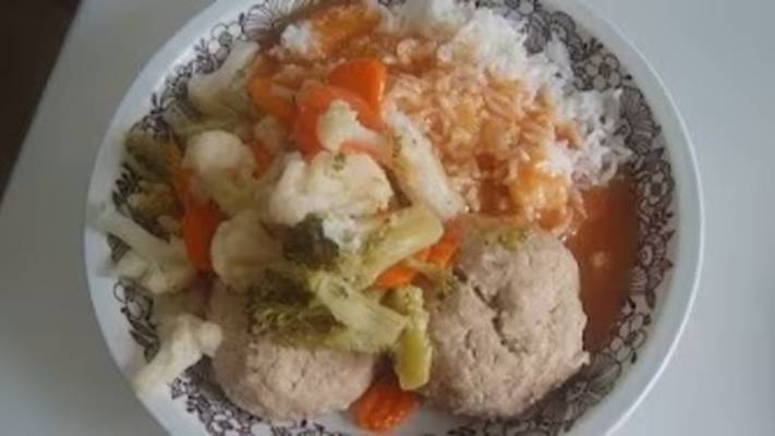 Паровые котлеты с рисом и овощами. Маринкины творинки