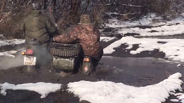 На что способен русский мотоцикл Урал. по бездорожью