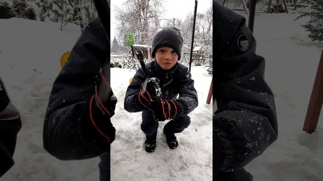 Как весело колоть лед?