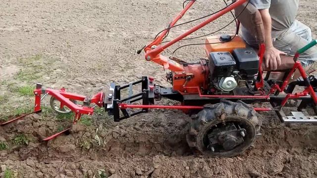 Двухкорпусный плуг, испытания