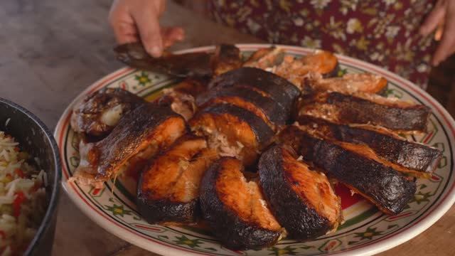 Kənd Həyatı.  Fresh Trout Cooked in a Wood Fired Oven