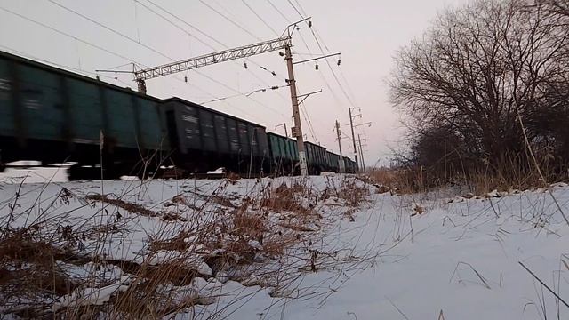 Электровоз 3ЭС5К-898 "Ермак" с грузовым поездом