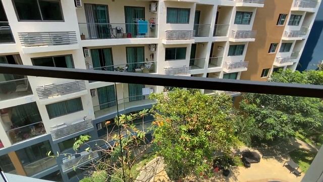 Laguna Beach Resort 2, Beautiful Pool View Studio Apartment at 36600 USD. Jomtien, Pattaya, Thailand