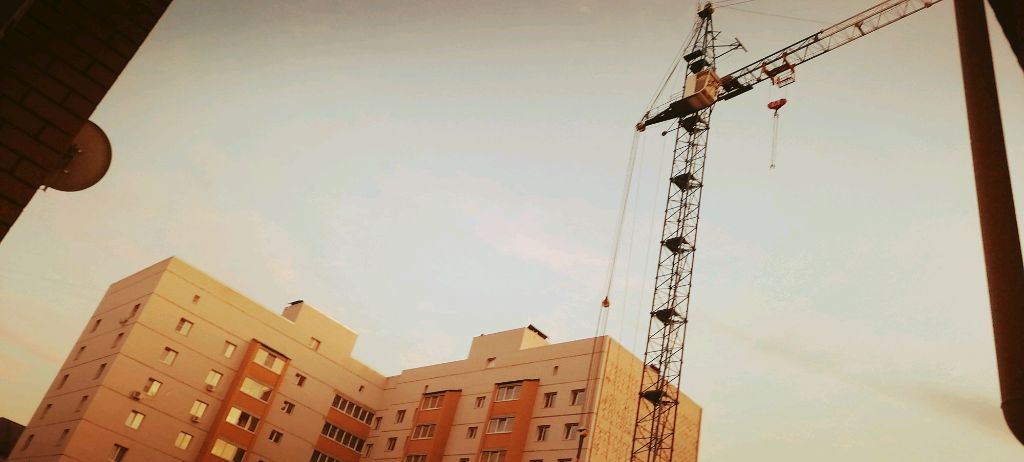 заходите посмотреть, я буду гулять по городу. и показывать вам, где я живу.