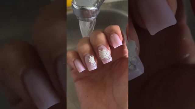 Объемный дизайн отлично носится! #nailsart #naildesign #дизайнногтей