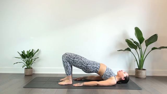 10 Min Everyday Morning Yoga Stretch | 30 Day Yoga Challenge| DAY 1