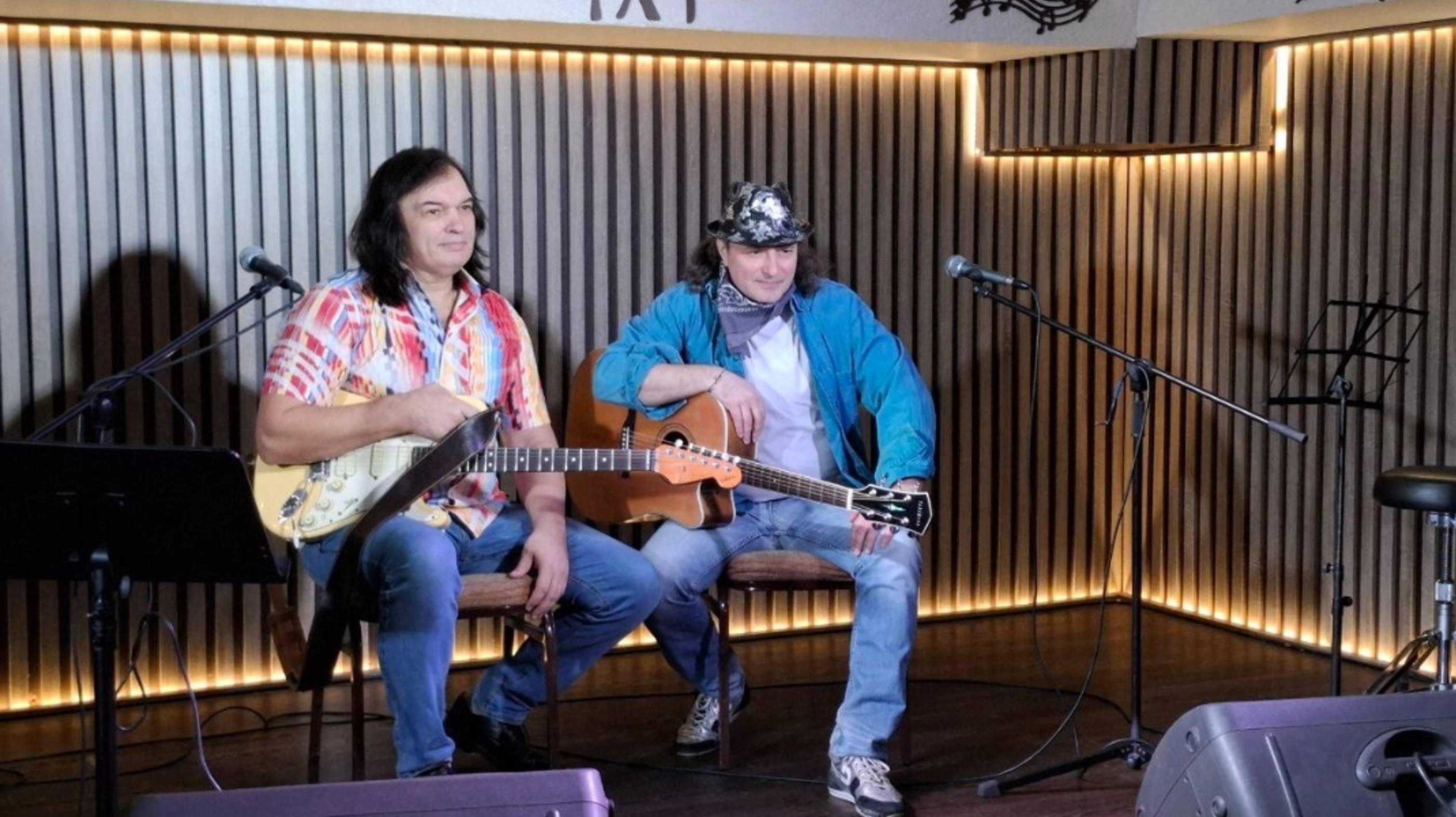 "ВСЁ ЭТО РОК-Н-РОЛЛ"💥
АНДРЕЙ БУЛГАКОВ 🎸И АЛЕКСАНДР АРИСТОВ🎸