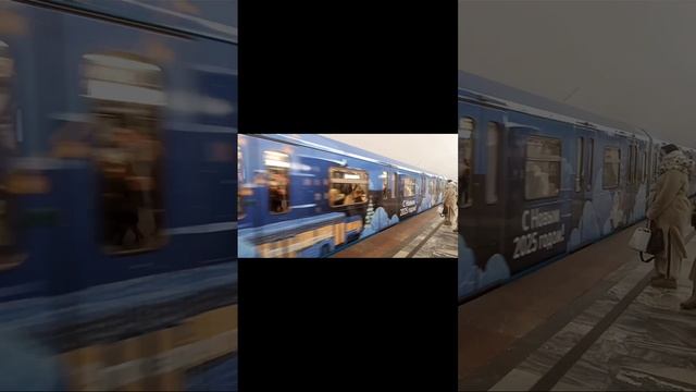 Новогодний поезд в метро