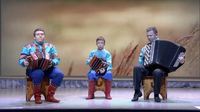 Соло ансамбля саратовских гармоник ＂Колокольчик＂ [ZIKg1ZOKaeg]