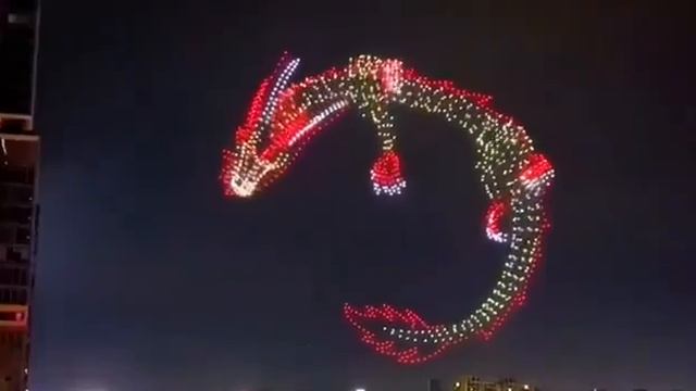 Новый Год в Шанхае, че творят эти ребята, выглядит очень круто 🎇😎🎇😎🎇