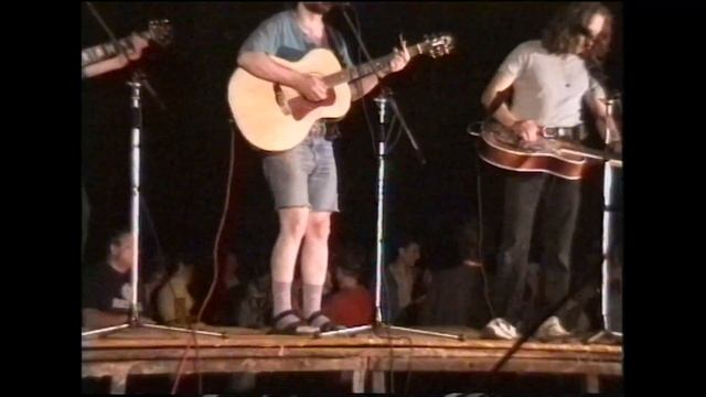 группа "ГрАссмейстер"-Первый состав.Белая(А.Шепелев).Первое выступление на Грушинском фестивале1999