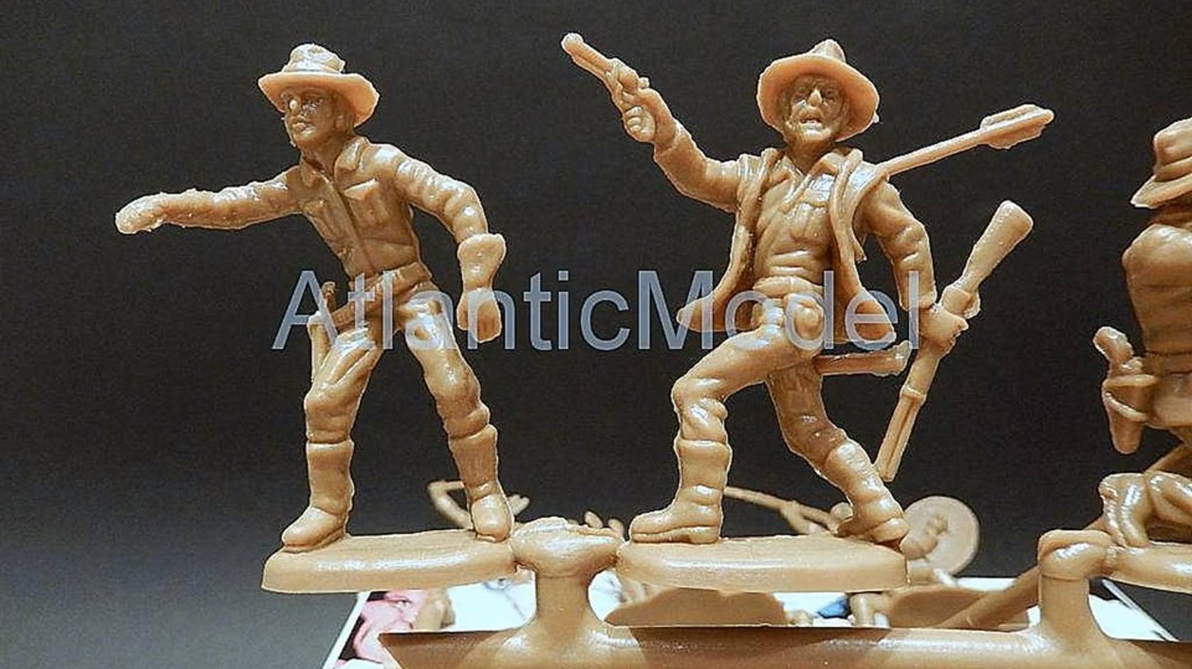 солдатики Atlantic 1208 Кит Карсон в коробке на литниках