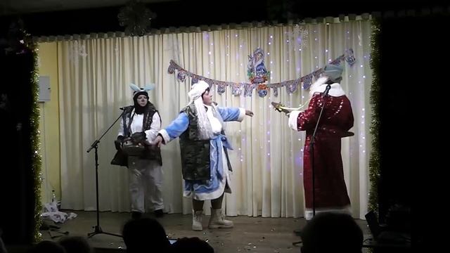 По законам военного времени. Новый год.  Извольск.