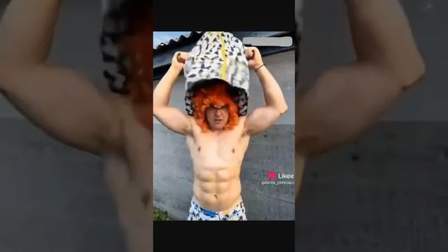 Батя в здании