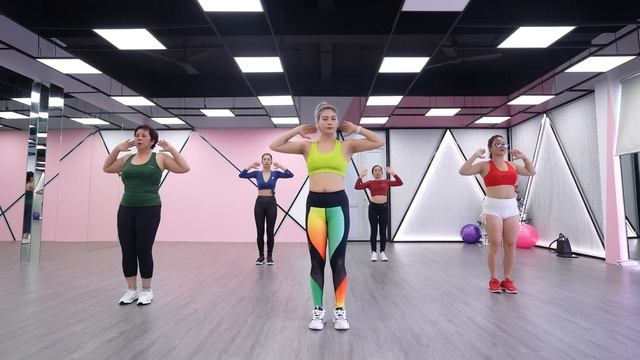 Eva Zumba 220121