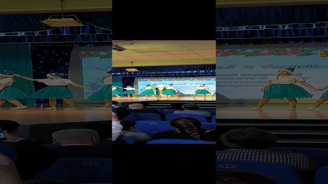 танец с Дедом Морозом