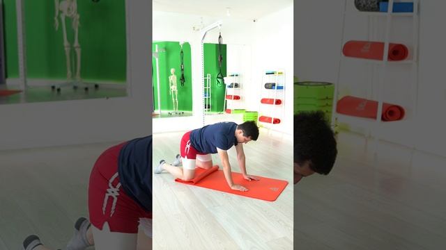 Стретчинг в позе ребенка Child’s pose