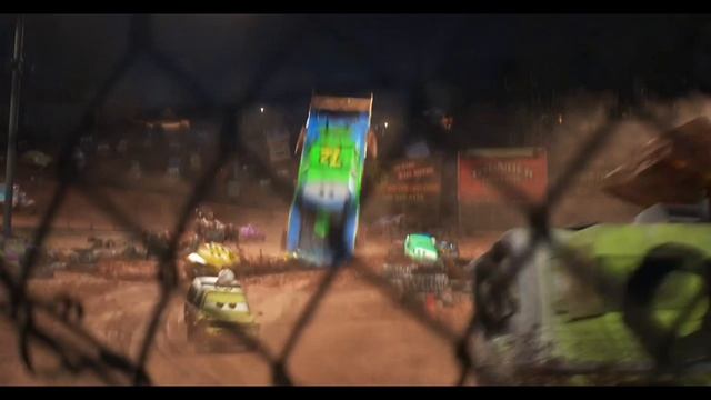 Тачки 3 гонка на безумной восьмёрке