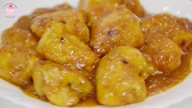 Курица в кисло-сладком соусе по-китайски.