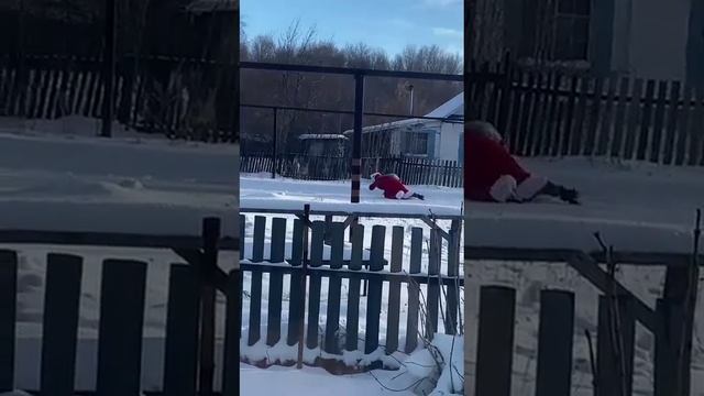 Дошёл  к  Вам  дед  мороз?😂😂😂