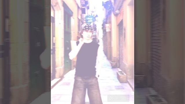 2_5451668023935000817.mp4
