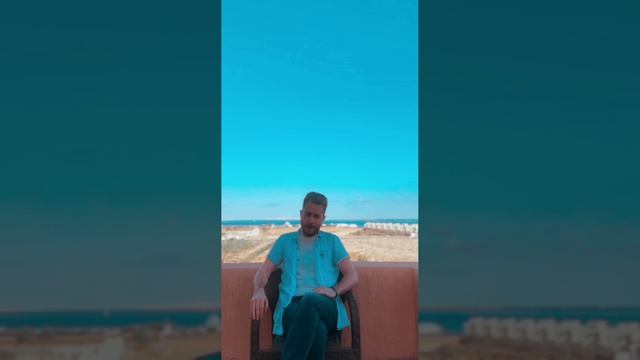 Максим Сентяков - Уставший город, где-то на брегу... (стихотворение)