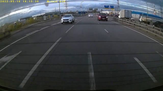 Первая встреча с новым Тахо на дорогах.