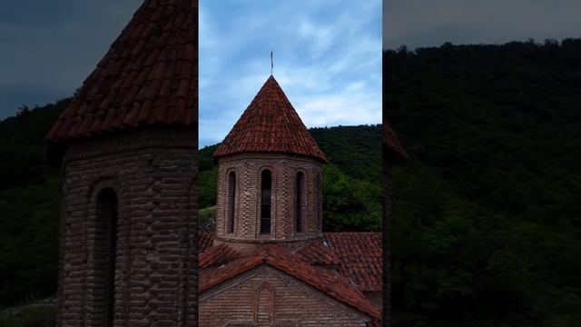 📍Kürmük Məbədi, Qax, Azərbaycan | Храм Кюрмюк, Гах, Азербайджан