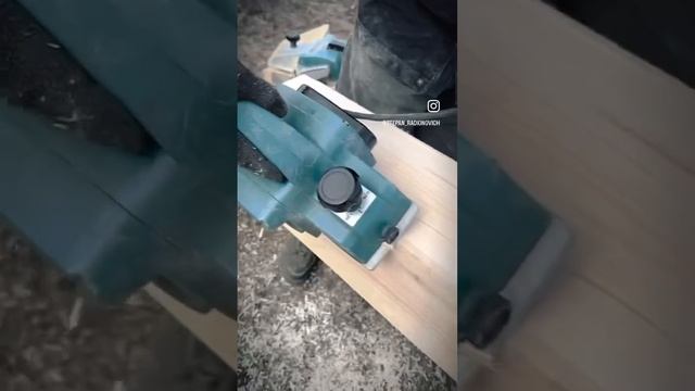 Makita 1806B