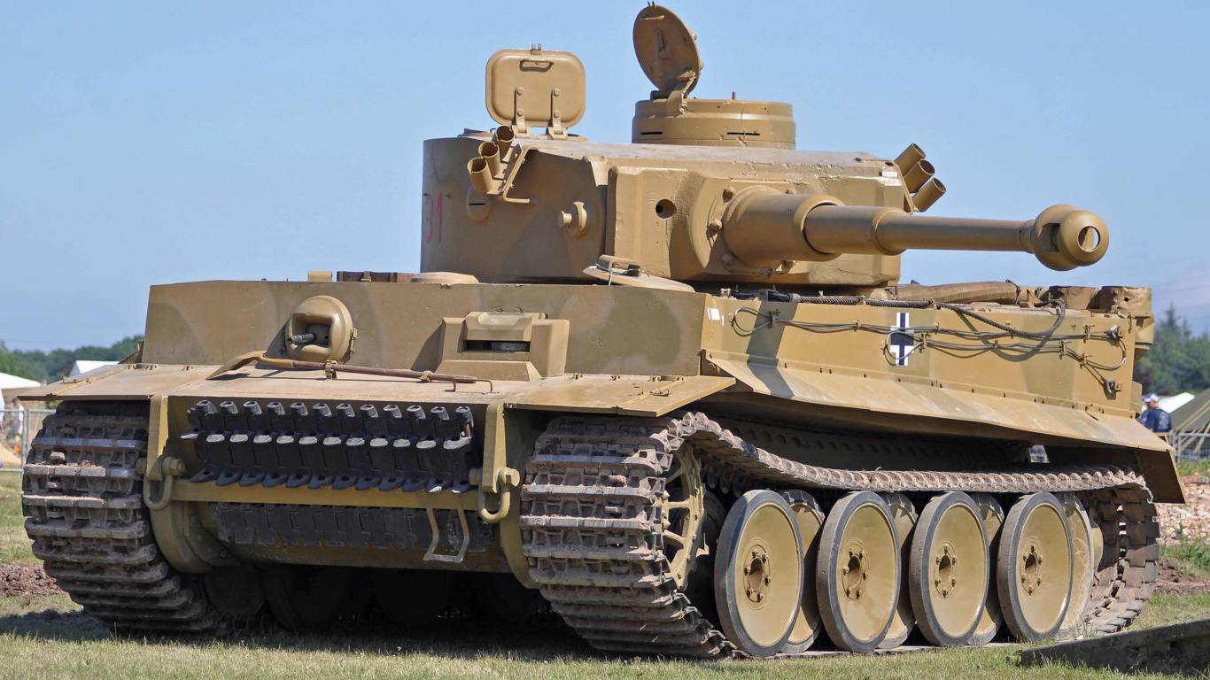 Обзор Танка Tiger внутри