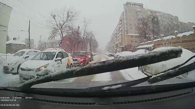 Снегоуборщикам ПДД не писаны.