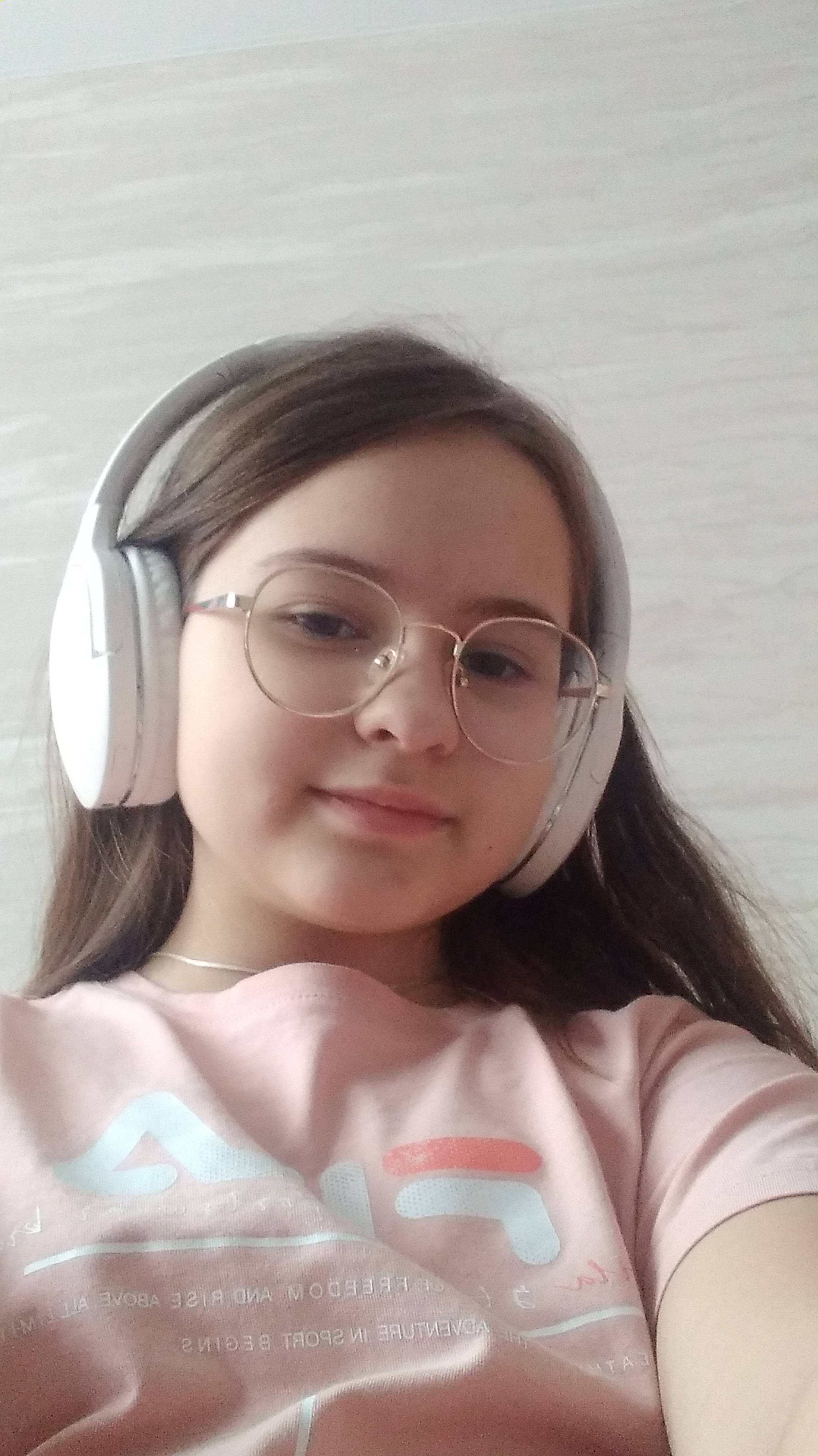 Подпишитесь пж через 666 лет будет стрим^^