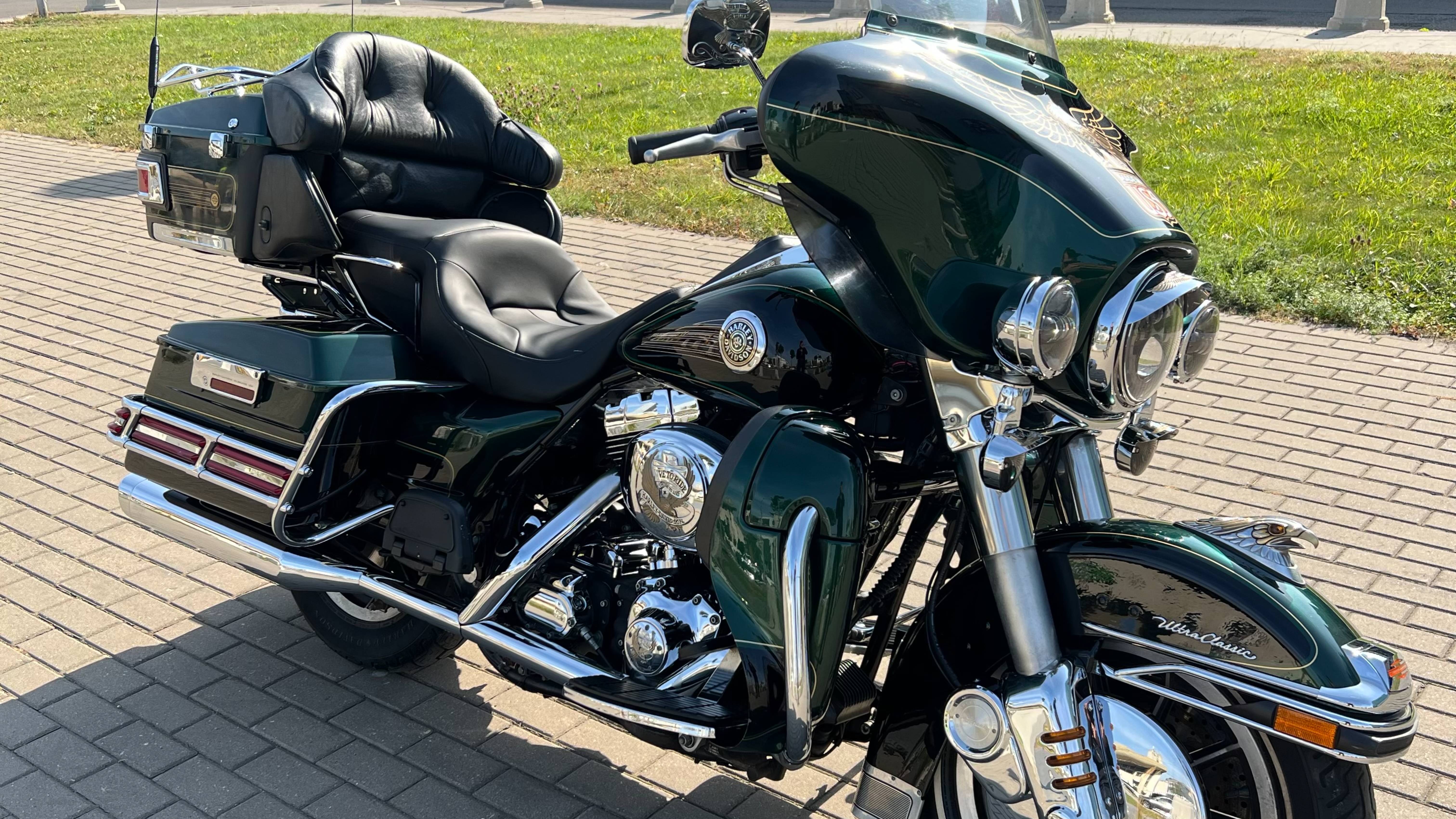 2000 Ultra Limited Emerald Green 23K