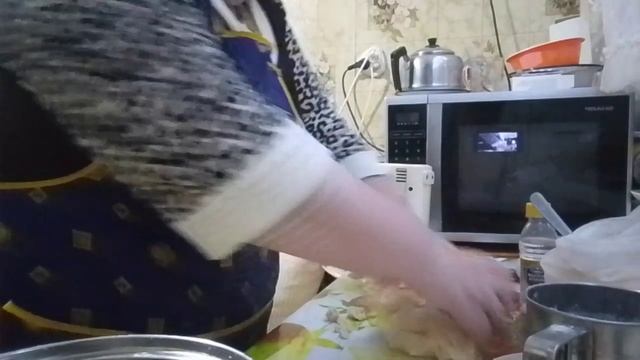 Пеку тарталетки к новогоднему столу. Ну и обзор новогоднего стола!