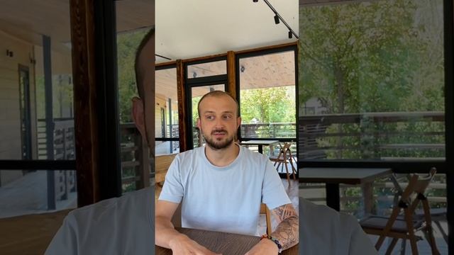 Остап рассказал, как проходит сезон в Ананде, про взаимодействие в команде и своё ❤️#глэмпинг #йогa